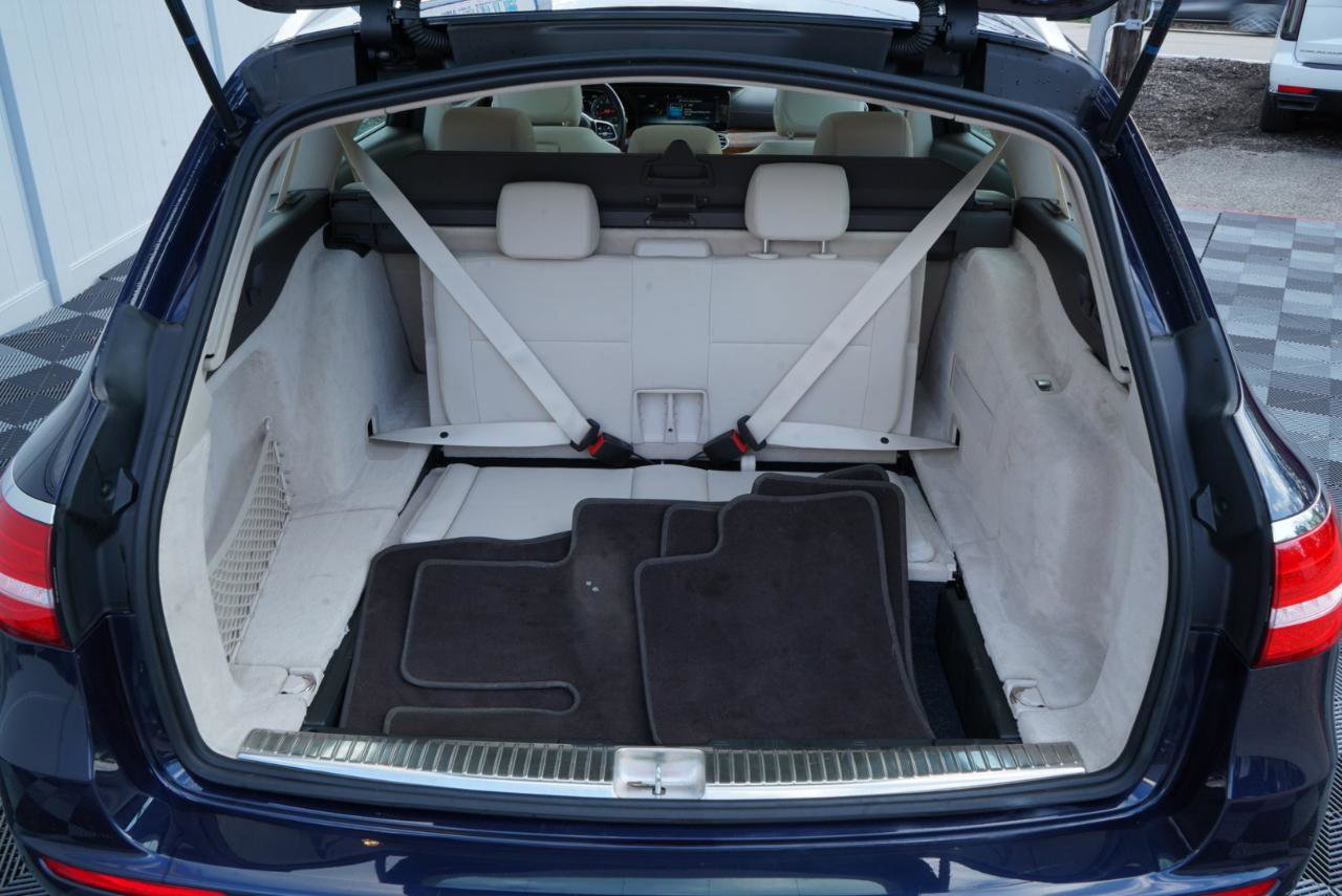 Used 2019 Mercedes-Benz E 450 4MATIC Wagon w/ Premium Package image 52