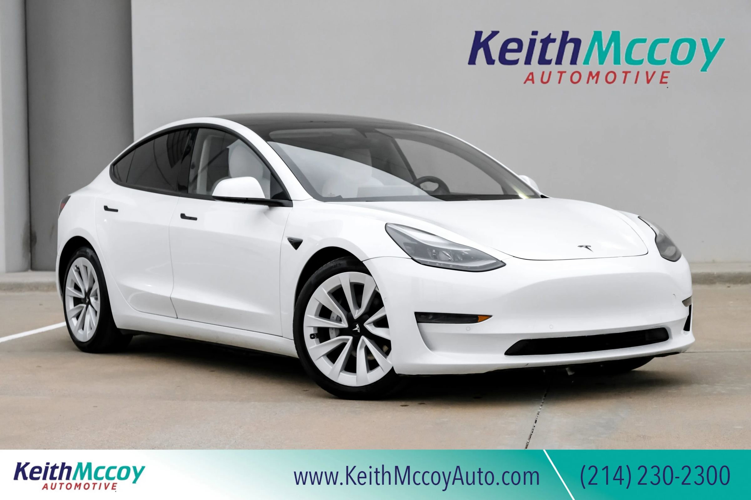 Used 2021 Tesla Model 3 Standard Range Plus image 1