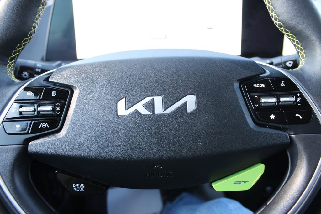 Used 2023 Kia EV6 GT image 30