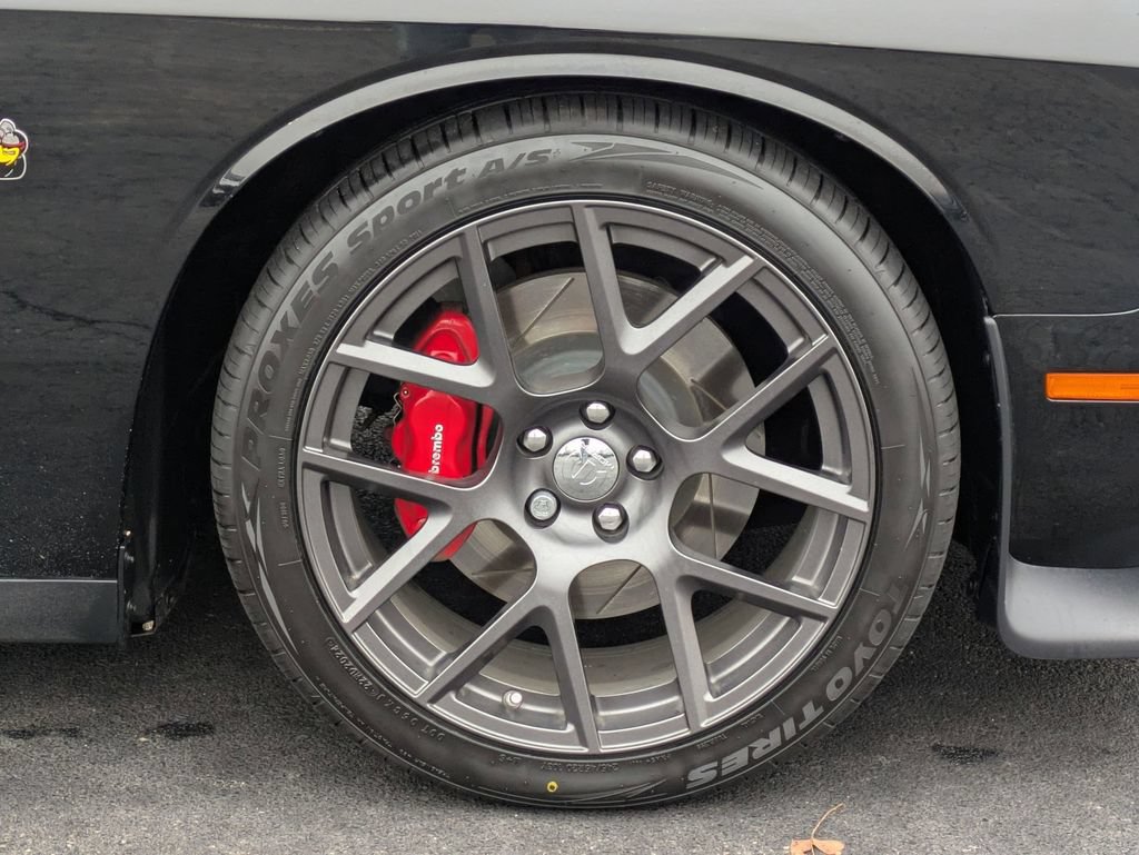 Used 2019 Dodge Challenger R/T Scat Pack w/ Shaker Package RWD image 27