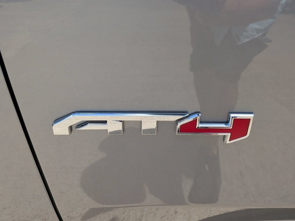 New 2026 GMC Yukon AT4 Ultimate AWD/4WD image 51