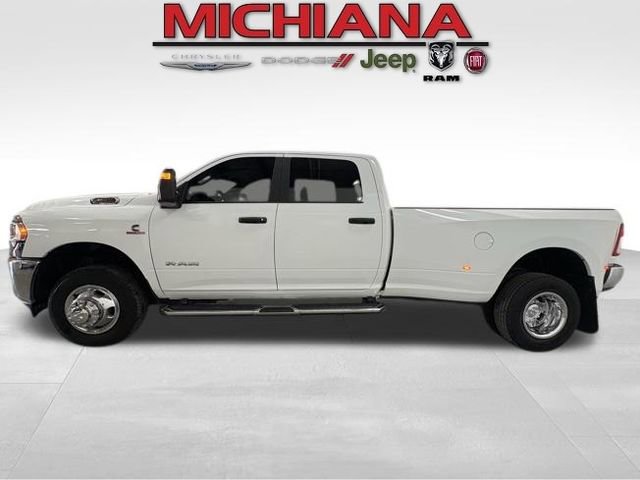 Used 2024 RAM 3500 Big Horn image 1