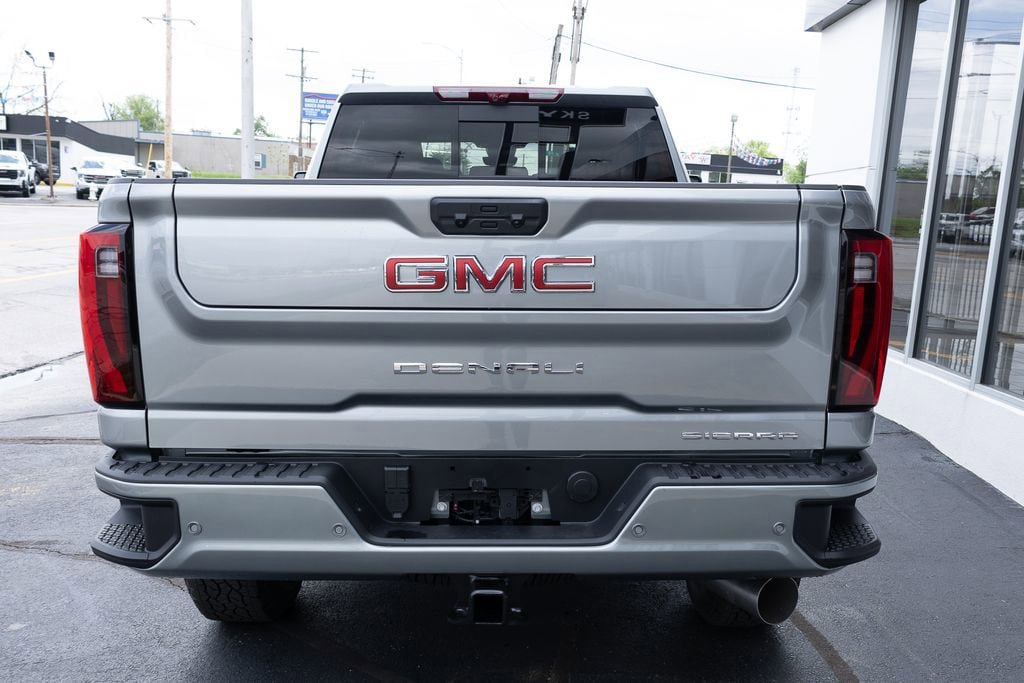 New 2026 GMC Sierra 2500 Denali w/ Technology Package AWD/4WD image 6