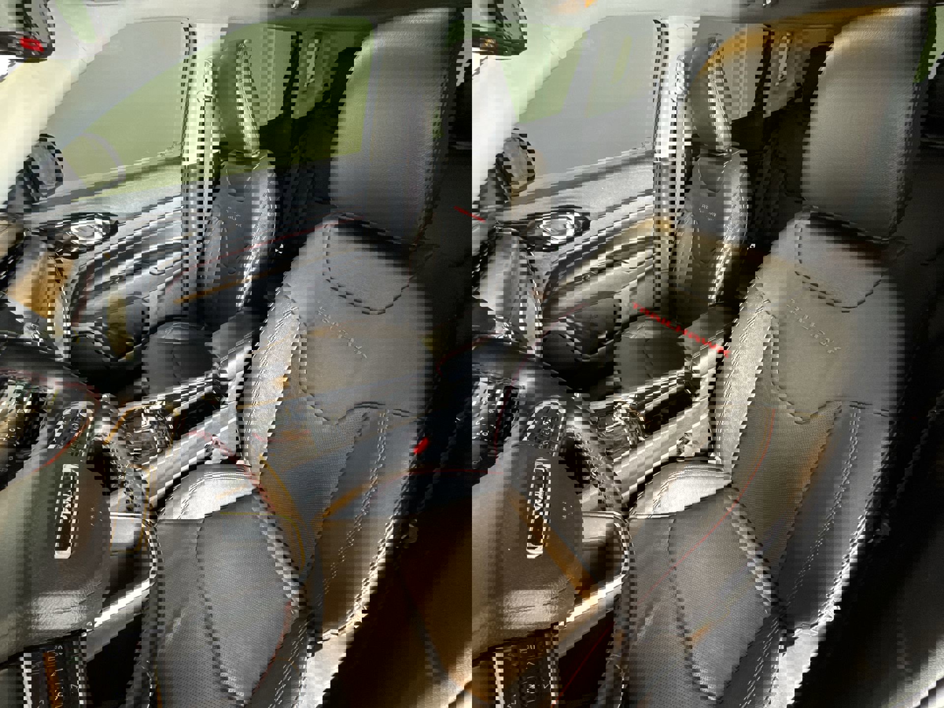 Used 2022 Jeep Compass Trailhawk w/ Trailhawk Elite Group image 11