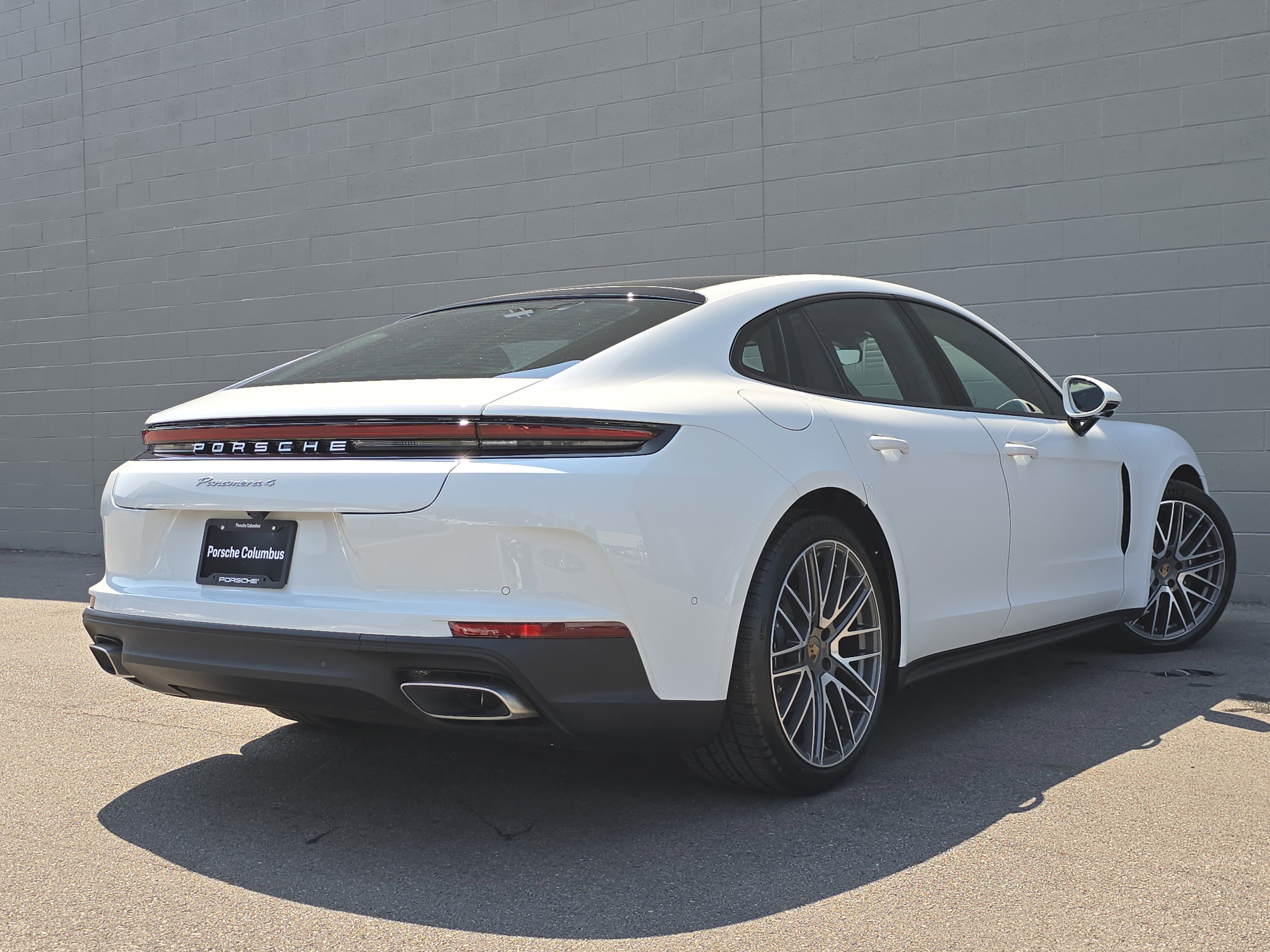 New 2025 Porsche Panamera 4 image 9