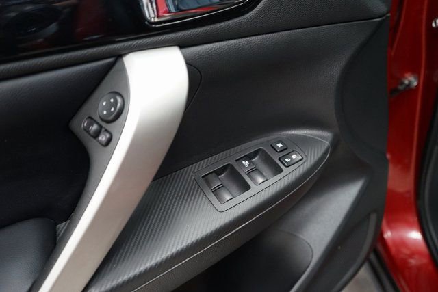 Used 2025 Mitsubishi Eclipse Cross SE image 25