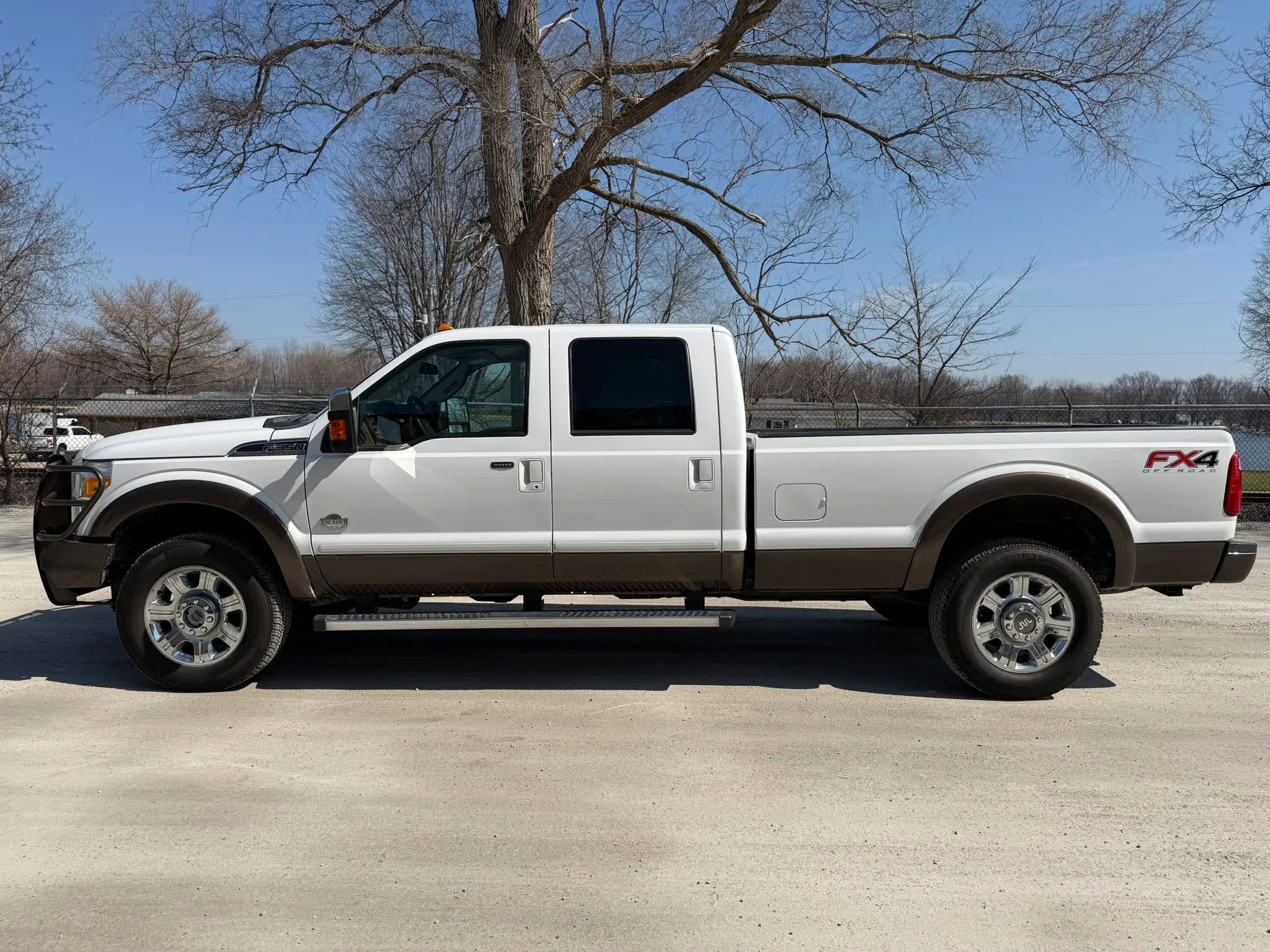 Used 2016 Ford F350 King Ranch w/ King Ranch w/Chrome Package image 8