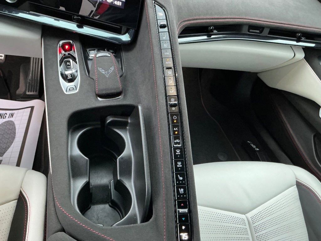 Used 2023 Chevrolet Corvette Stingray Premium Conv w/ Z51 Performance Package image 26