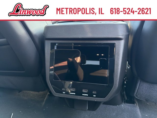 New 2026 GMC Yukon AT4 Ultimate image 13