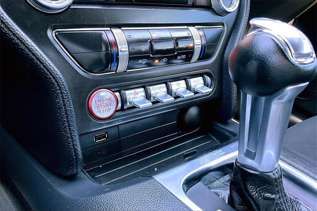 Used 2022 Ford Mustang Convertible w/ Equipment Group 101A image 33