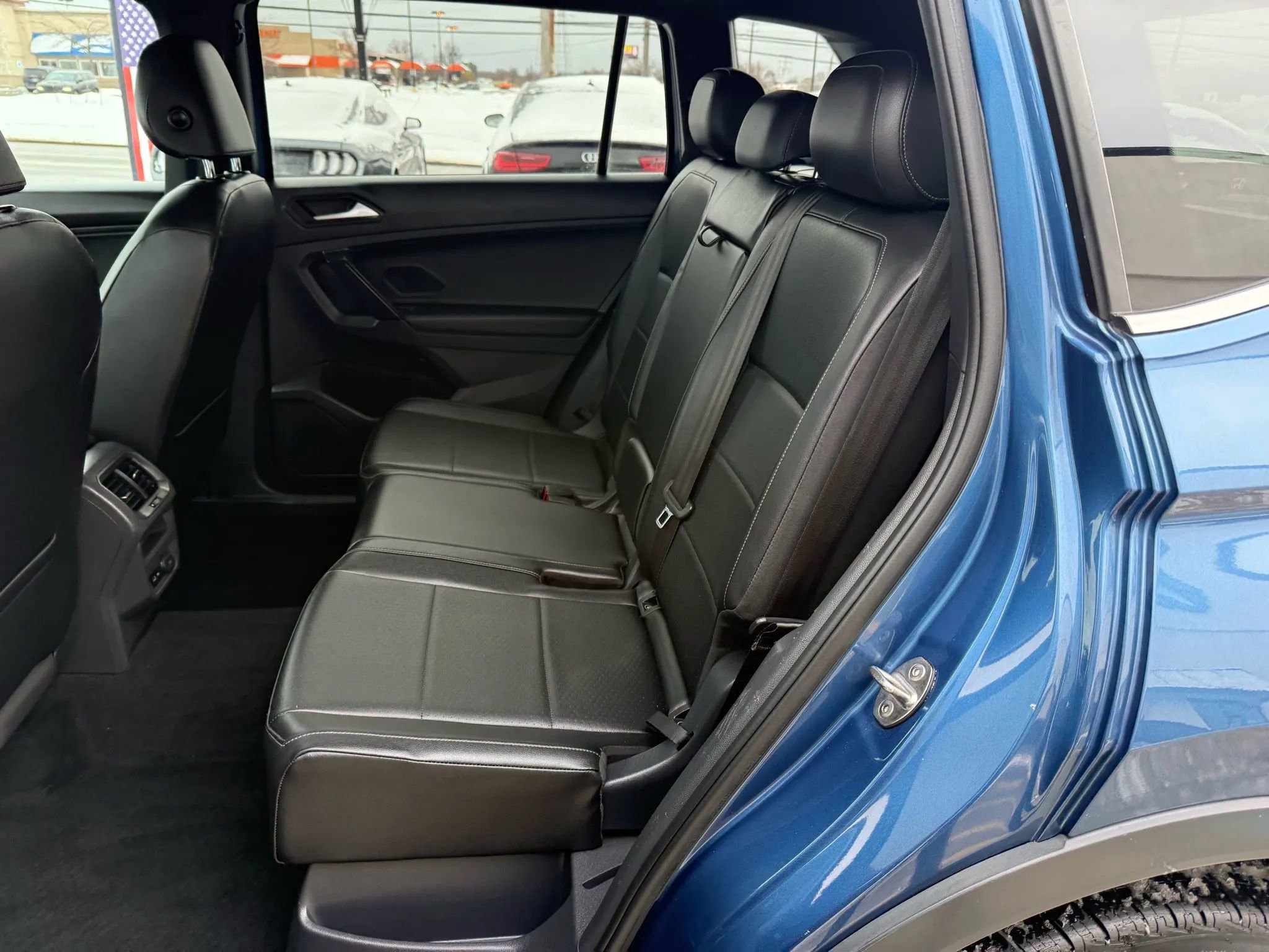 Used 2019 Volkswagen Tiguan SEL R-Line image 23