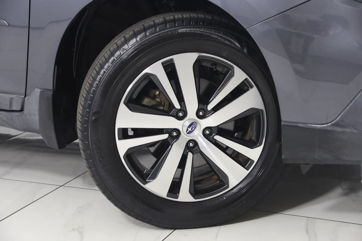 Used 2019 Subaru Outback 2.5i Limited AWD/4WD image 17