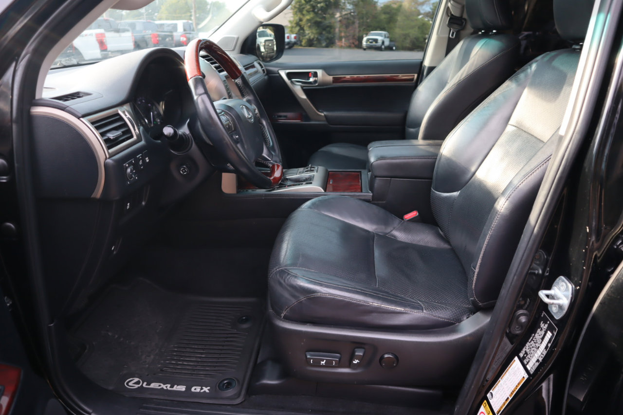 Used 2012 Lexus GX 460 image 12