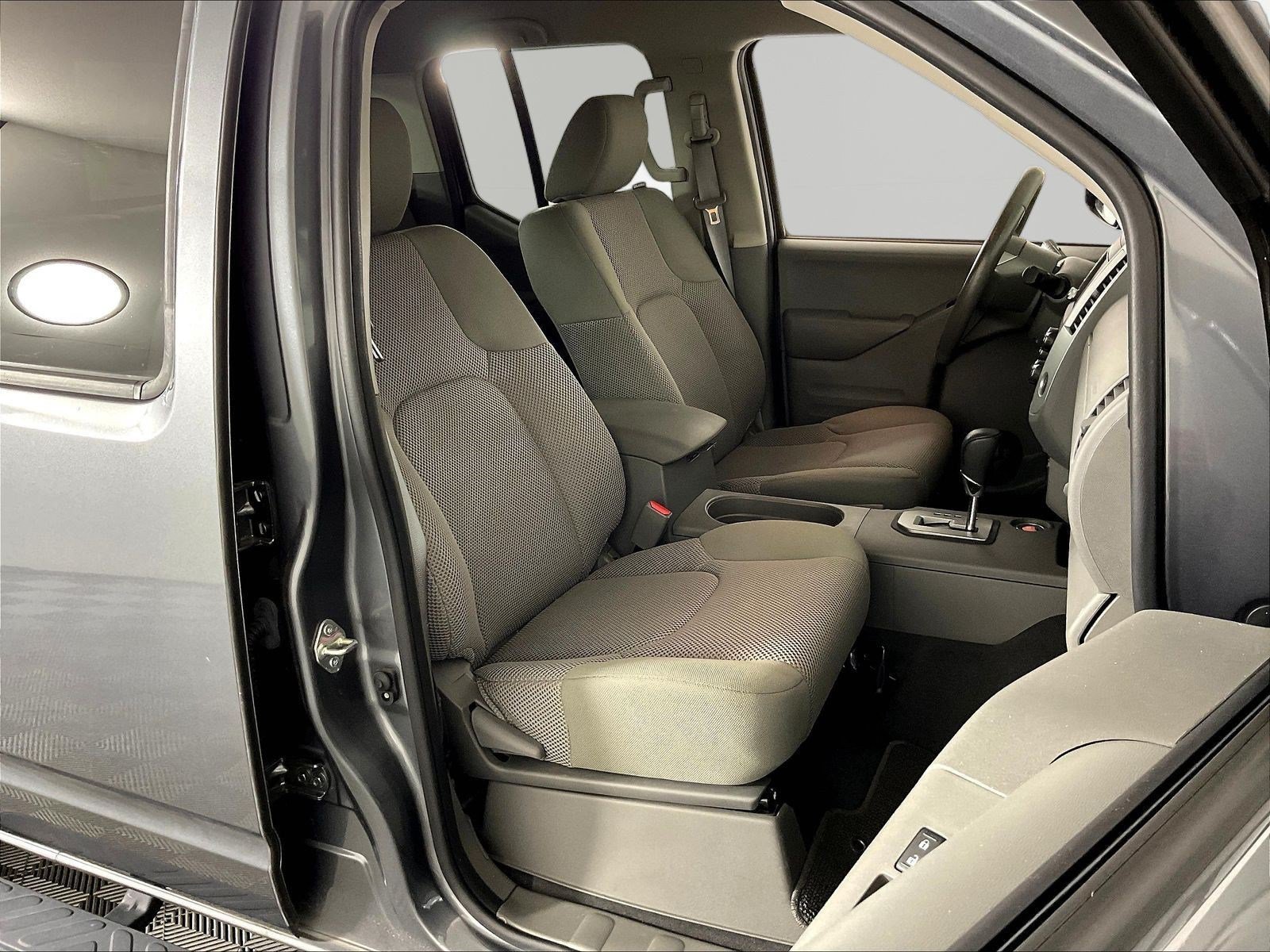 Used 2020 Nissan Frontier SV w/ Midnight Edition Floor Mats AWD/4WD image 29