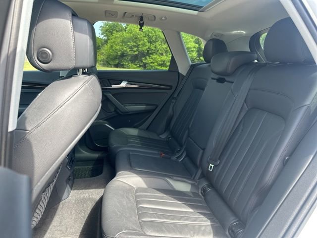 Used 2018 Audi Q5 2.0T Premium Plus w/ Premium Plus Package AWD/4WD image 18