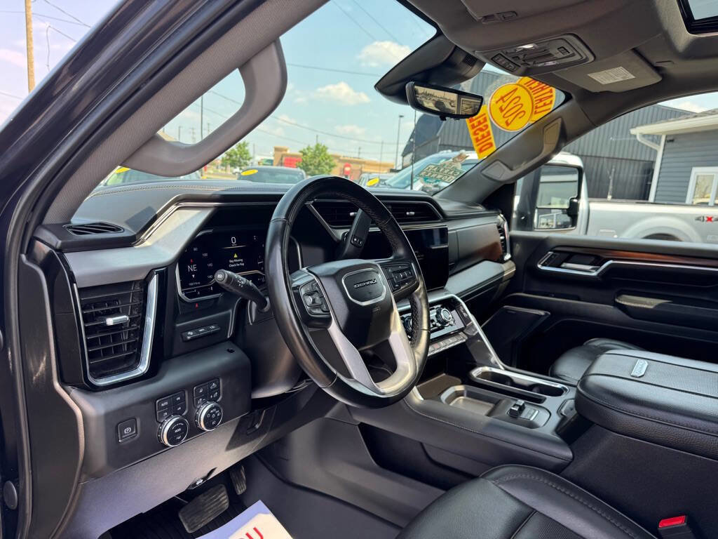 Used 2024 GMC Sierra 2500 Denali w/ Denali Reserve Package image 18