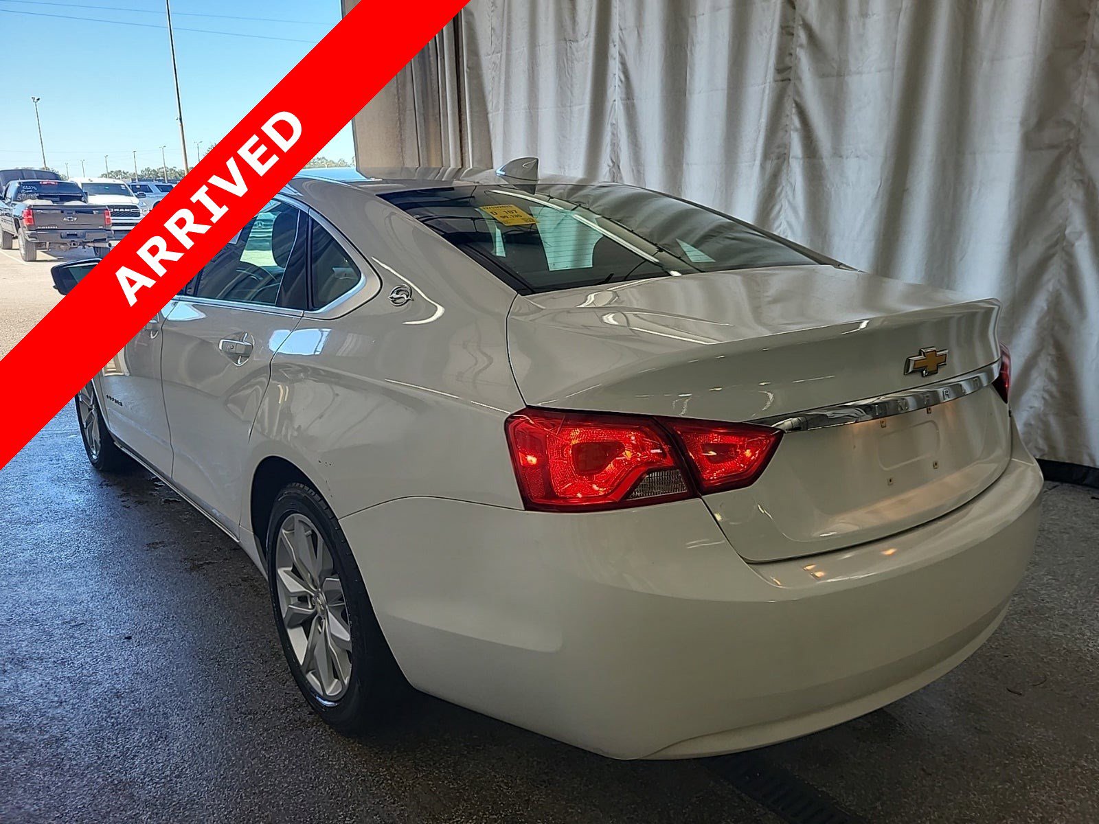 Used 2019 Chevrolet Impala LT image 3