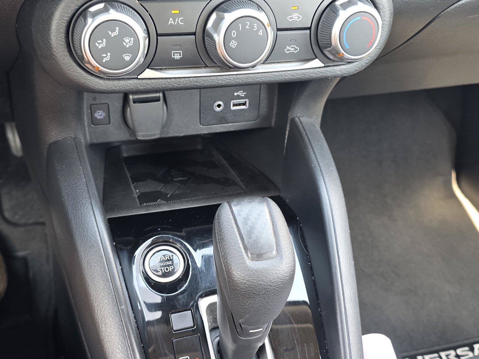 Used 2025 Nissan Versa SV FWD image 15