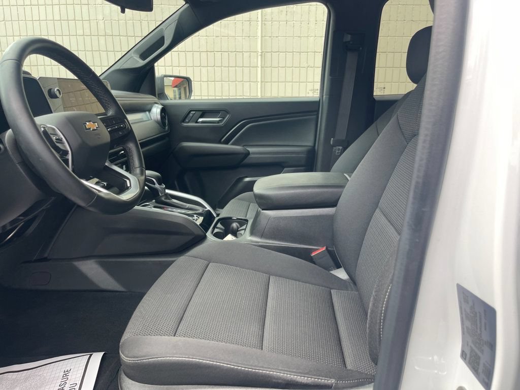Used 2024 Chevrolet Colorado LT w/ LT Convenience Package AWD/4WD image 12