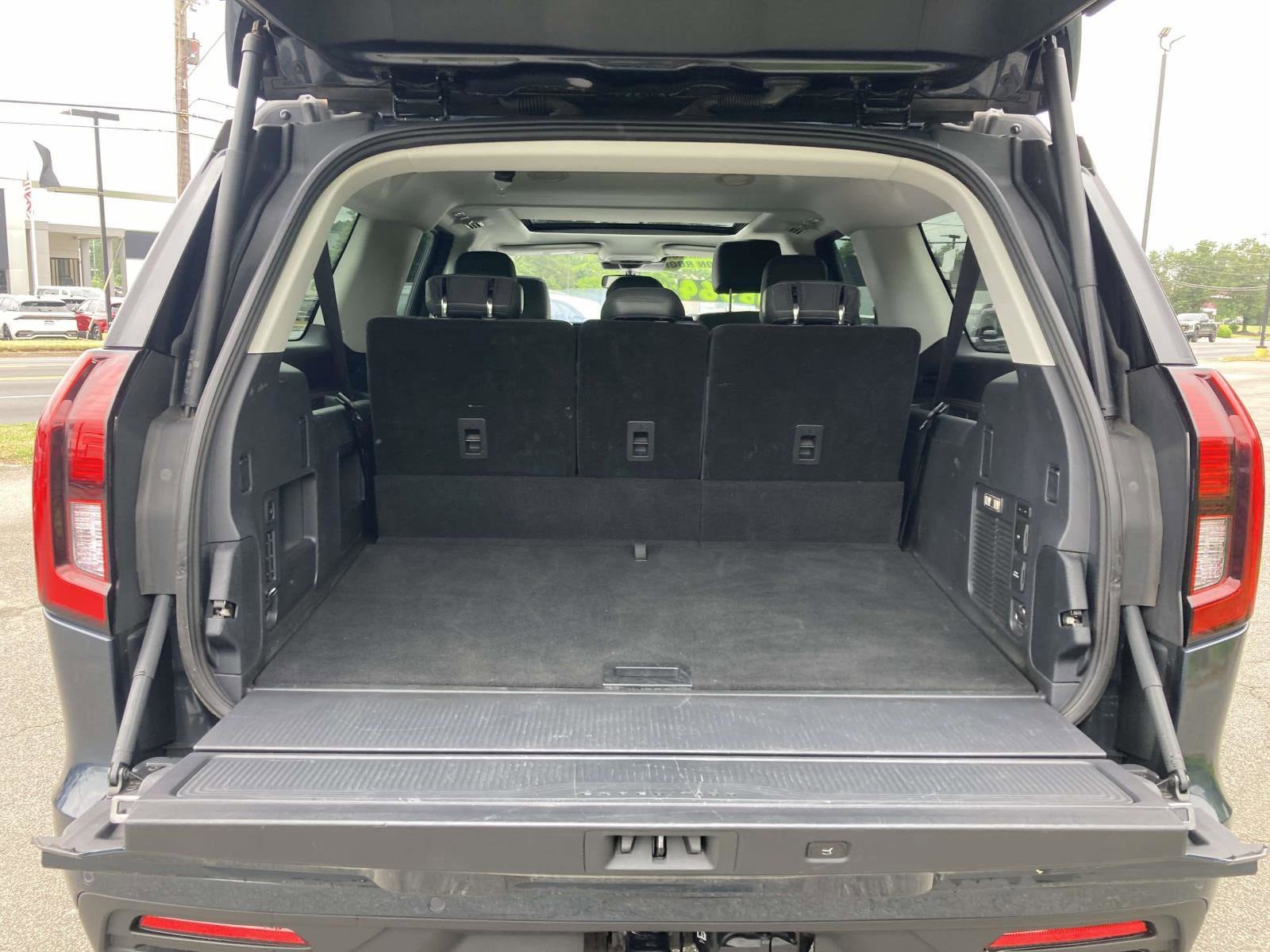 Used 2025 Ford Expedition Max Active RWD image 14