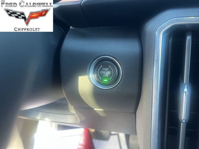 Used 2025 GMC Acadia Elevation image 16