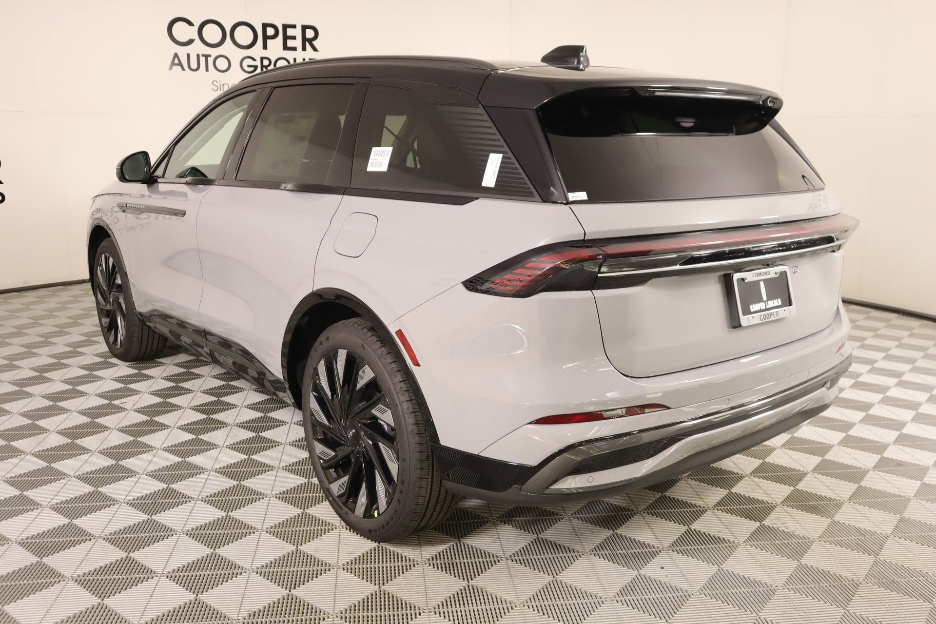 New 2026 Lincoln Nautilus Reserve AWD/4WD image 25