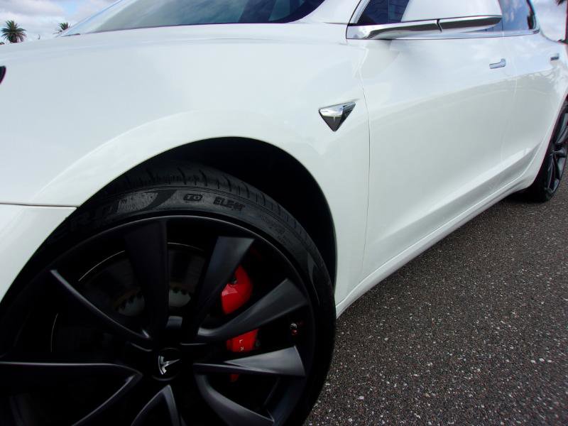 Used 2020 Tesla Model 3 Performance image 3