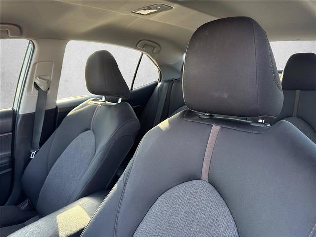 Used 2019 Toyota Camry LE FWD image 14