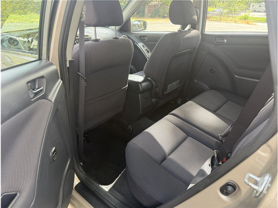 Used 2003 Toyota Matrix XRS FWD image 10