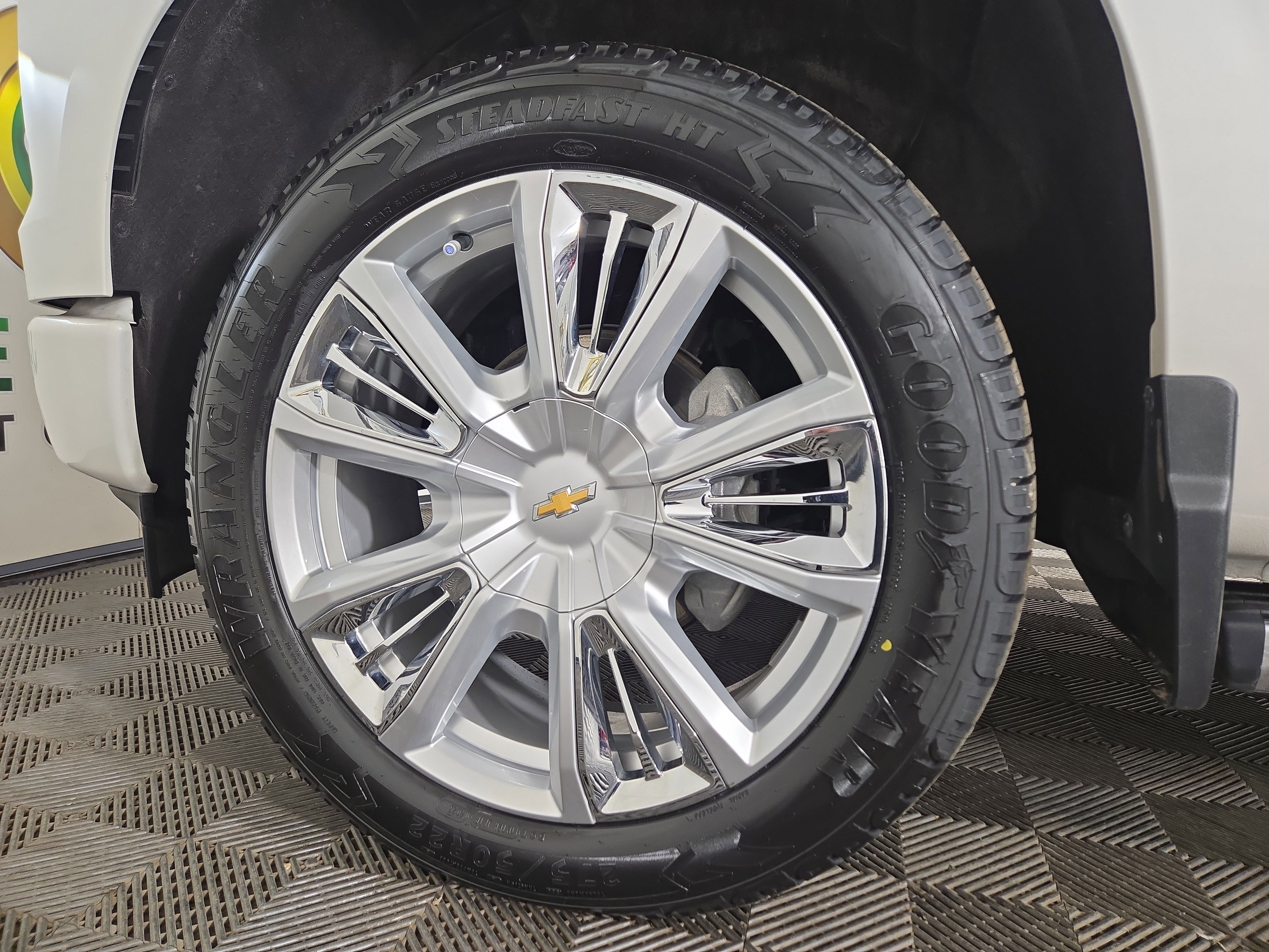 Certified 2023 Chevrolet Silverado 1500 High Country w/ High Country Premium Package image 36