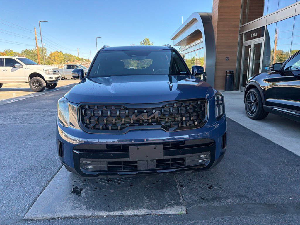 Used 2025 Kia Telluride SX Prestige X-Line AWD/4WD image 2
