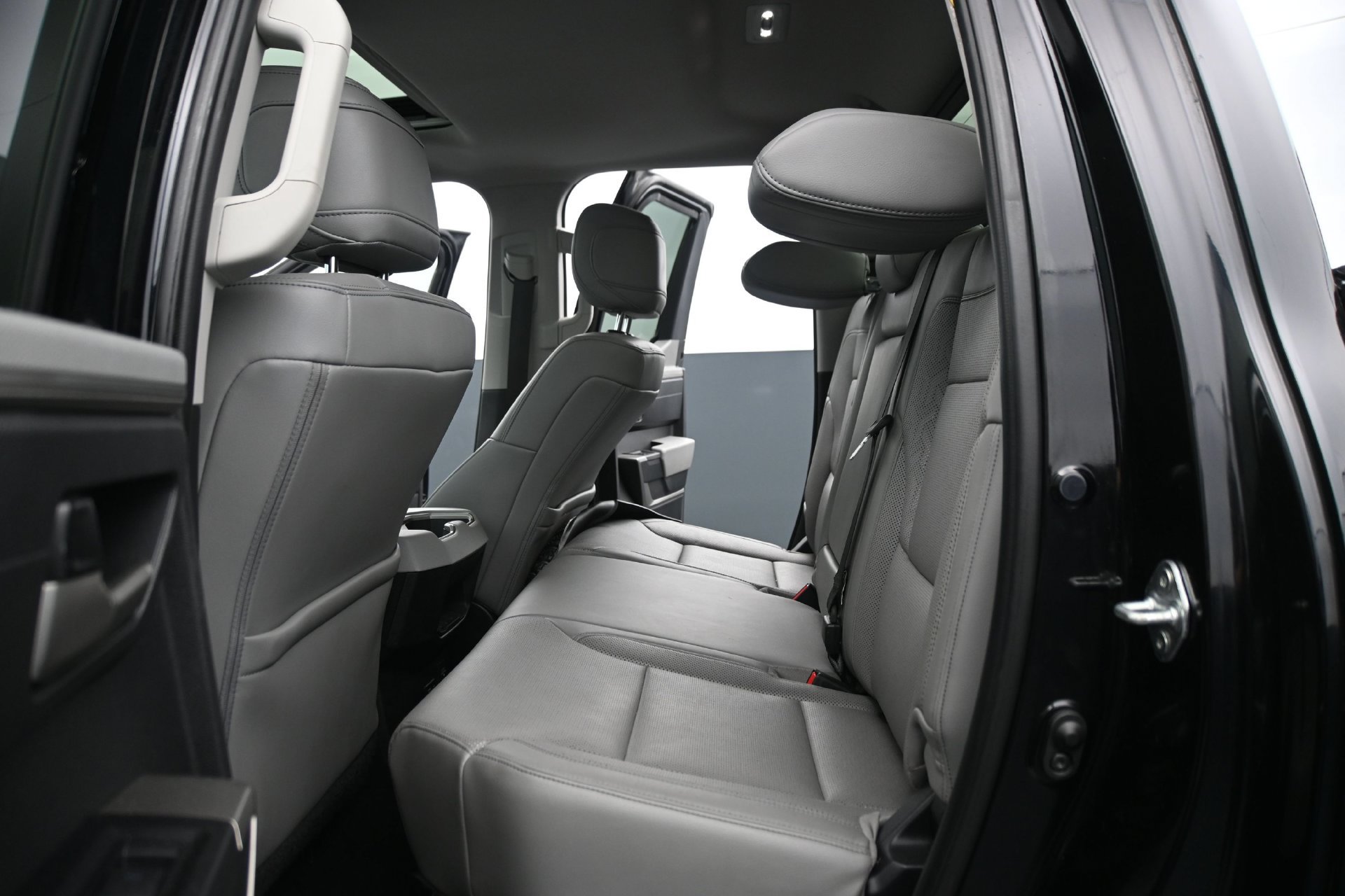 Used 2022 Toyota Tundra Limited AWD/4WD image 16