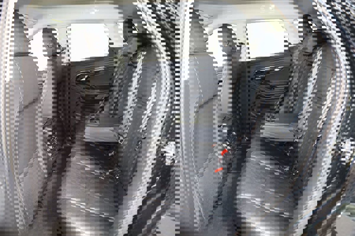 Used 2020 Land Rover Range Rover Evoque S image 40