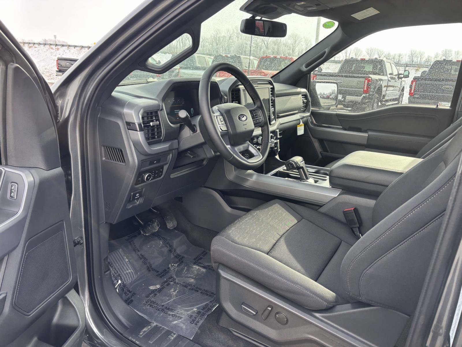 New 2026 Ford F150 XLT w/ Equipment Group 302A MID AWD/4WD image 25