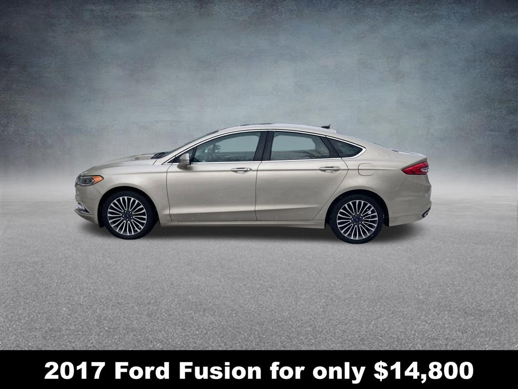 Used 2017 Ford Fusion SE w/ Fusion SE Technology Package image 2