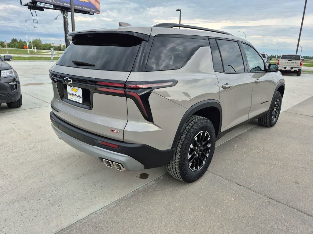 New 2026 Chevrolet Traverse Z71 w/ Enhanced Driving Package AWD/4WD image 5