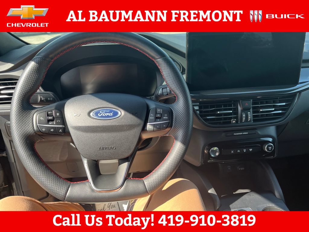 Used 2023 Ford Escape ST-Line w/ Tech Pack #1 FWD image 12