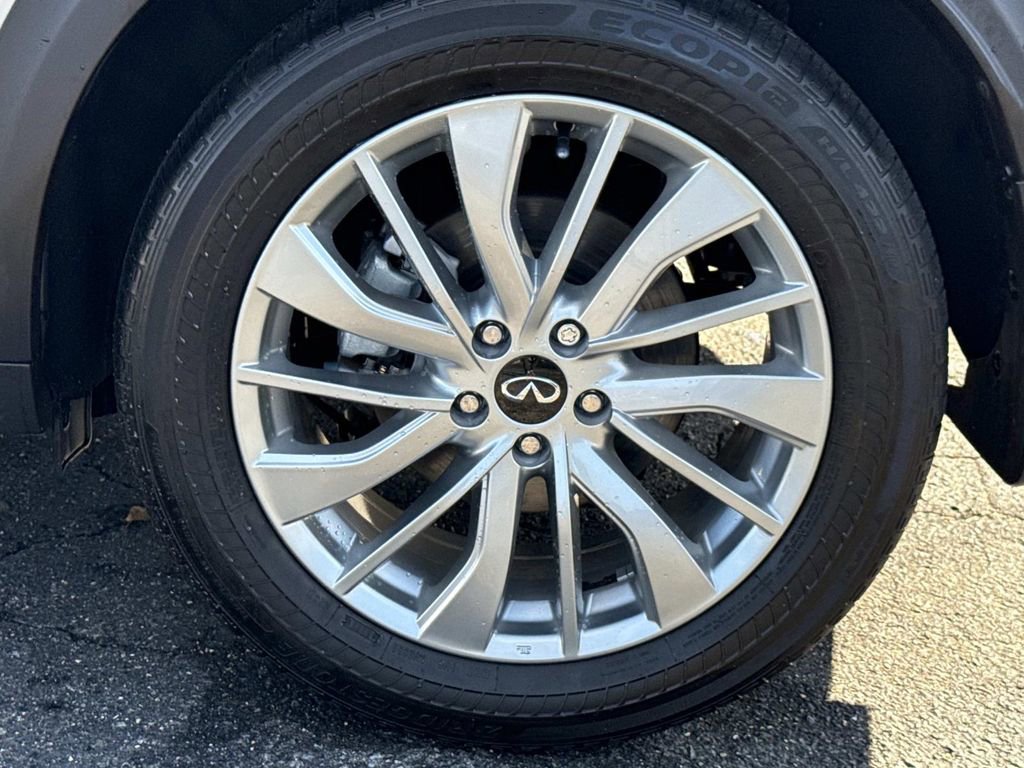 Certified 2023 INFINITI QX50 Luxe image 29