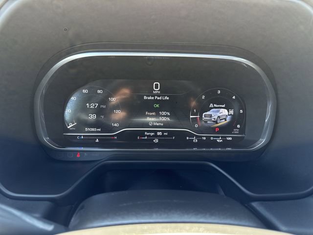 Certified 2023 GMC Yukon SLT w/ SLT Luxury Package AWD/4WD image 11