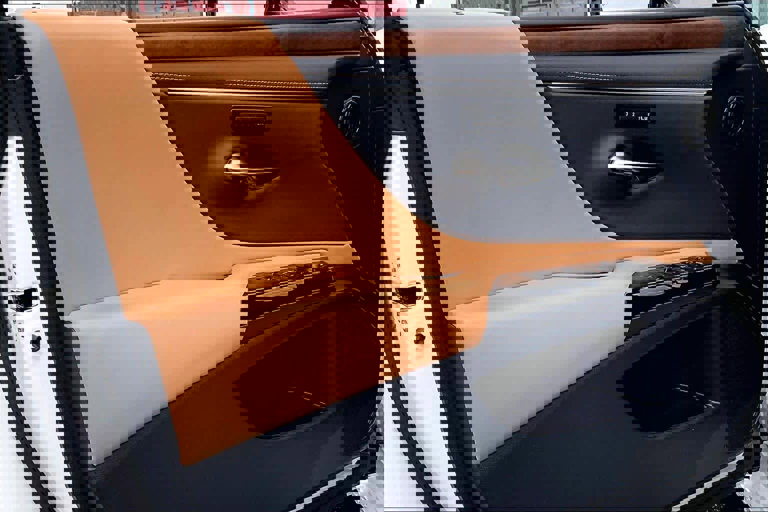 Used 2024 Lexus ES 300h w/ Premium Package image 24