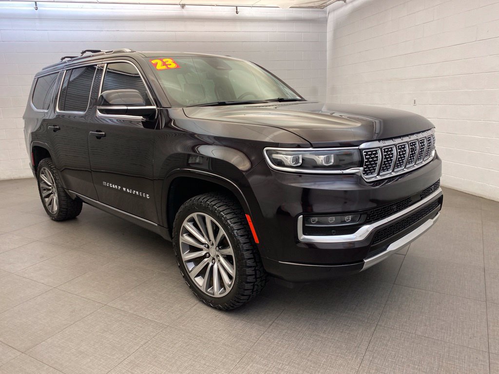 Used 2023 Jeep Grand Wagoneer Series II w/ Flexible Seating Group AWD/4WD image 4