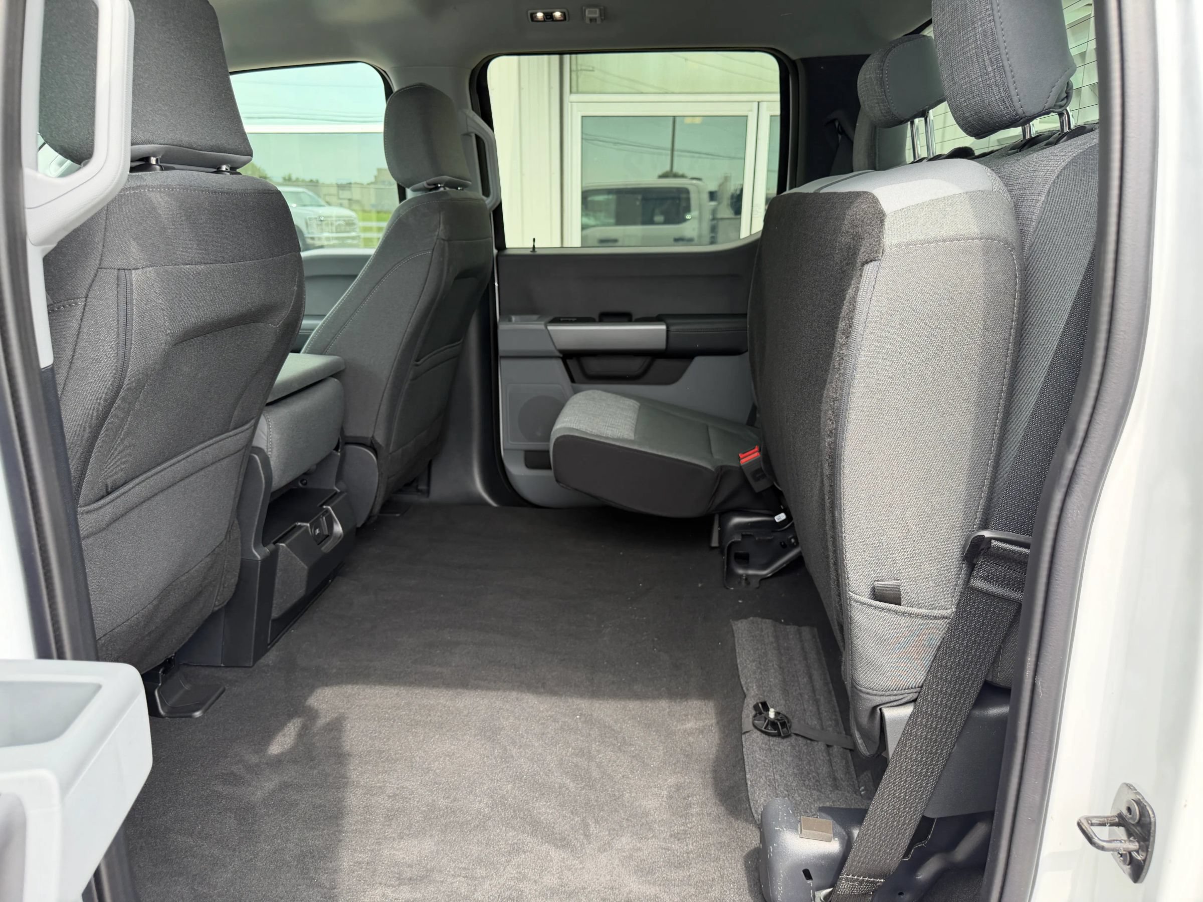Used 2025 Ford F350 XLT AWD/4WD image 23