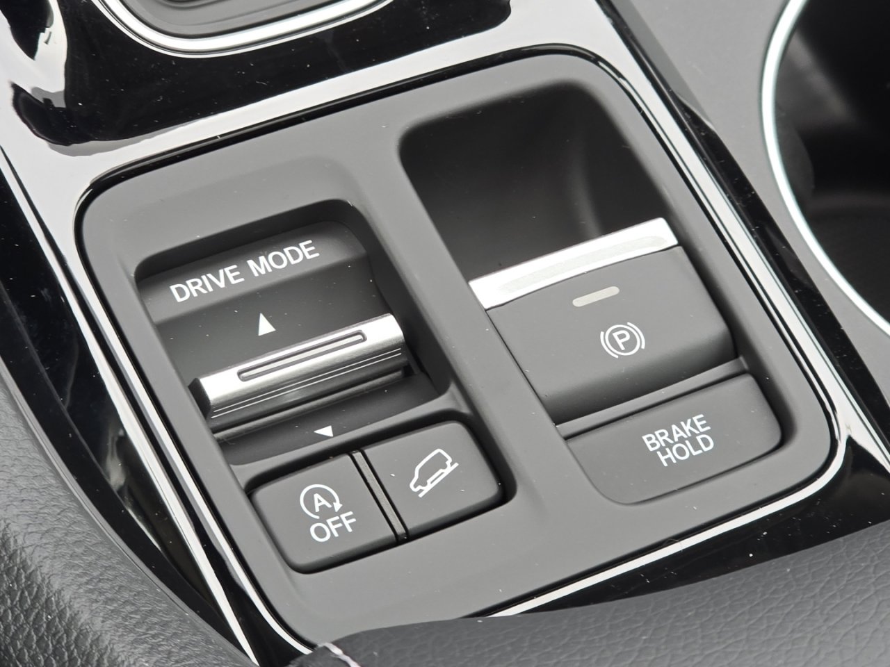 New 2025 Honda Pilot Touring image 10