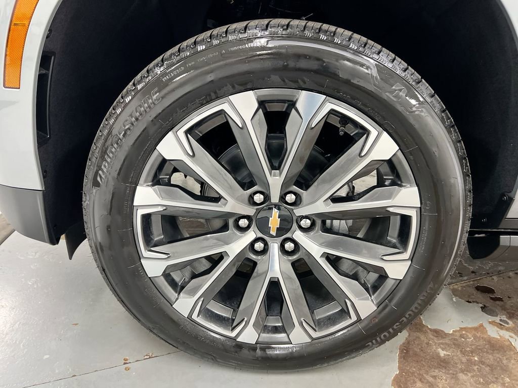 New 2026 Chevrolet Suburban High Country image 29