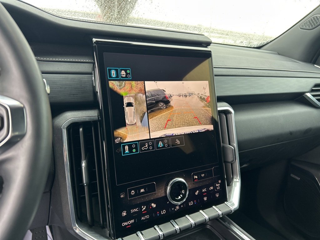 Used 2025 GMC Acadia Elevation image 26