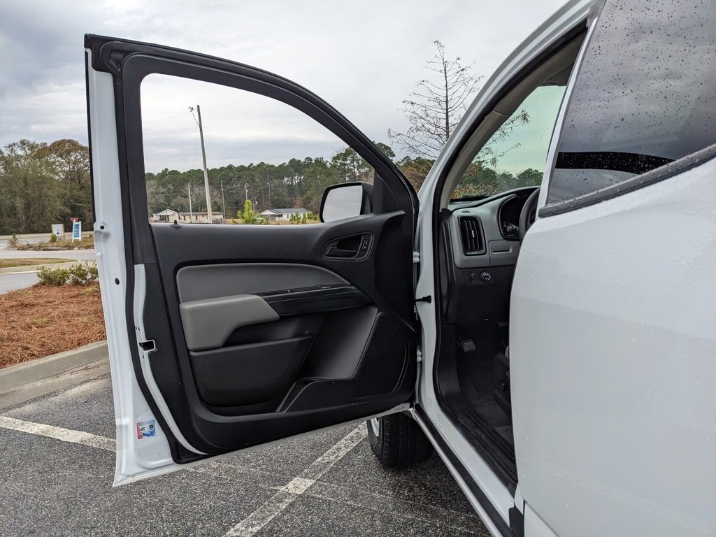Used 2022 Chevrolet Colorado W/T image 37