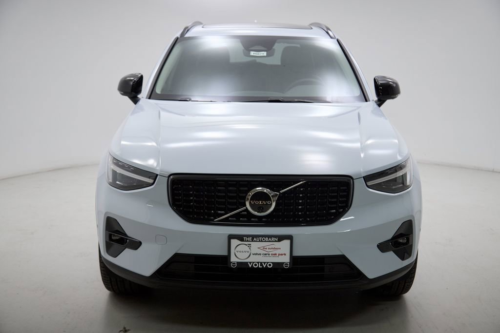 New 2026 Volvo XC40 B5 Ultra w/ Climate Package image 5