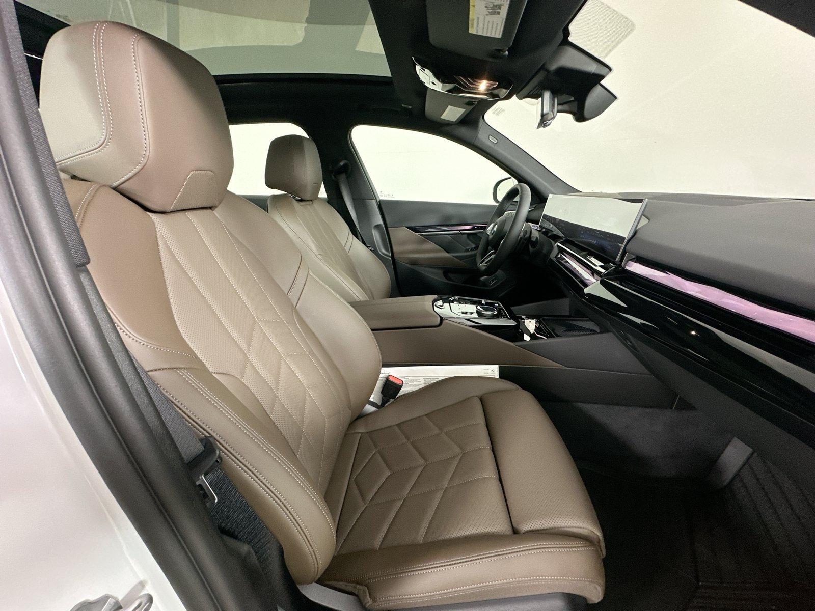 New 2027 BMW 530i xDrive w/ M Sport Package AWD/4WD image 42