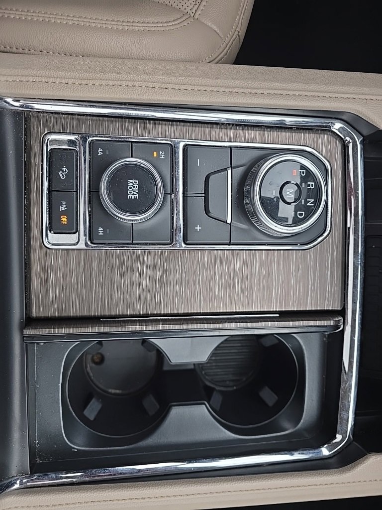 Used 2023 Ford Expedition Limited image 9