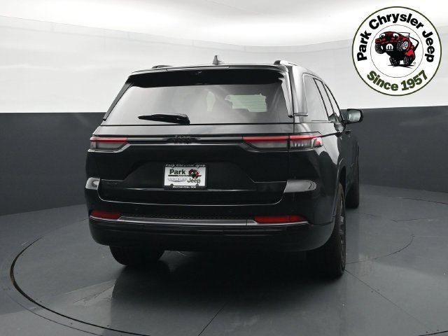 Used 2026 Jeep Grand Cherokee Limited AWD/4WD image 5